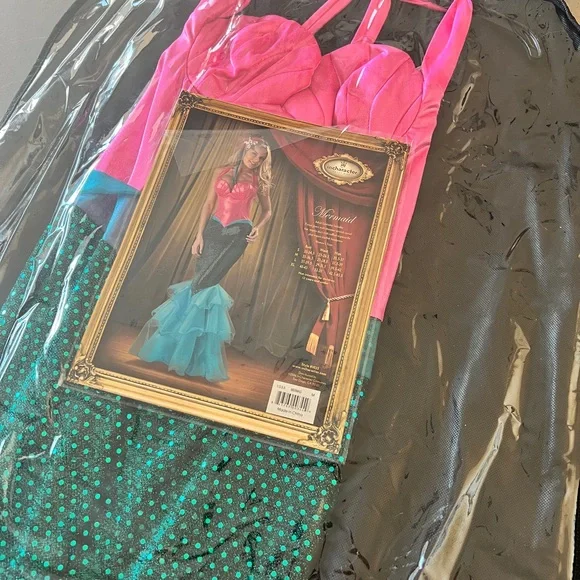 InCharacter Mermaid Costume. Size Medium. 🧜🏻‍♀️ - Picture 4 of 10